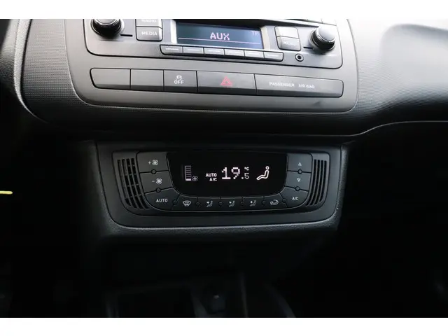 SEAT Ibiza 1.2 TSI FR | PDC | NAVI | CRUISE | LMV | 2015 Benzine 26