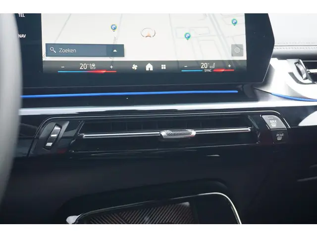 BMW X1 xDrive25e 2025 Hybride Benzine 22