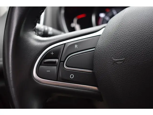 Renault Grand Scénic TCe 140 EDC Intens 2021 Benzine 21