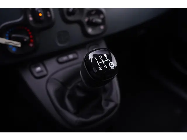 Fiat Panda 0.9 TwinAir Popstar 2018 Benzine 34