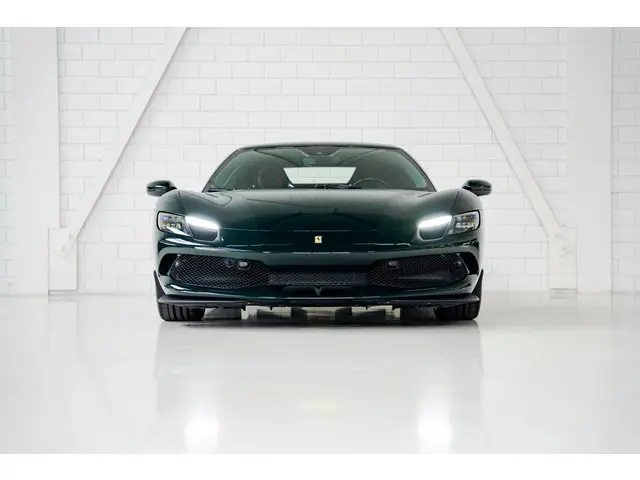 Ferrari 296 GTB 2024 Hybride Benzine 18