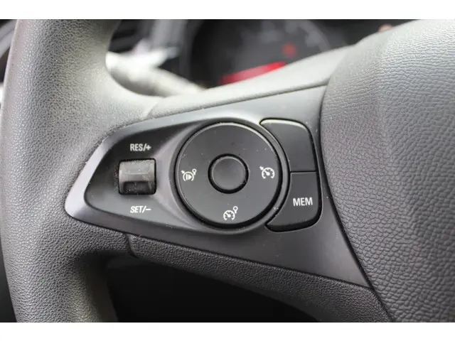 Opel Corsa 1.2 Edition//Airco//5drs!! 2020 Benzine 10