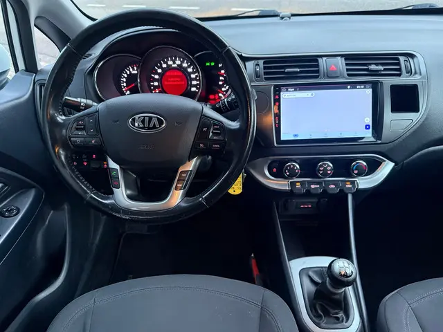 Kia Rio 1.2 CVVT BusinessLine CarPlay 2015 Benzine 11