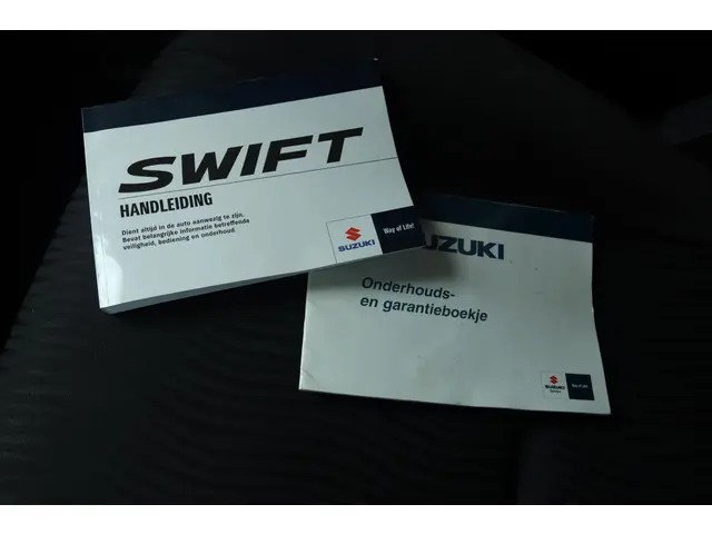 Suzuki Swift 1.2 COMFORT EASSS 2012 Benzine 28