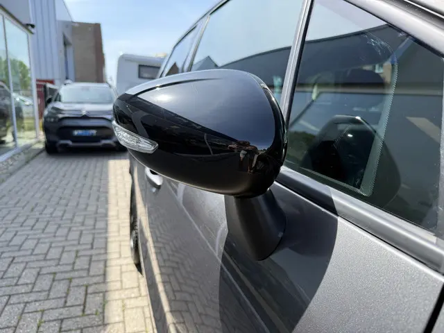 Citroën C3 Aircross 1.2 PureTech Max 2023 Benzine 9