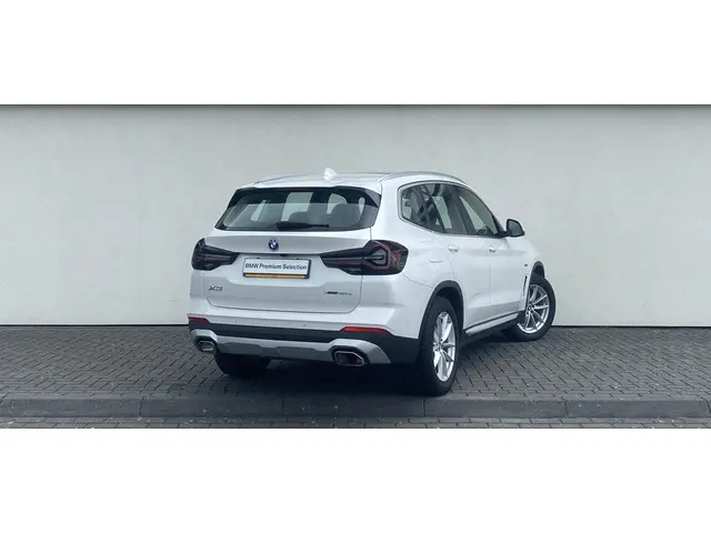 BMW X3 xDrive30e High Executive 2021 Hybride Benzine 2