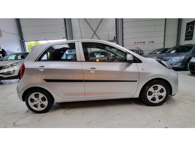 Kia Picanto 1.0 CVVT ComfortLine 2015 Benzine 4