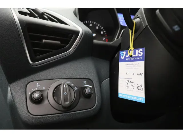 Ford Grand C-Max 1.0 Titanium 7 Persoons 2013 Benzine 21