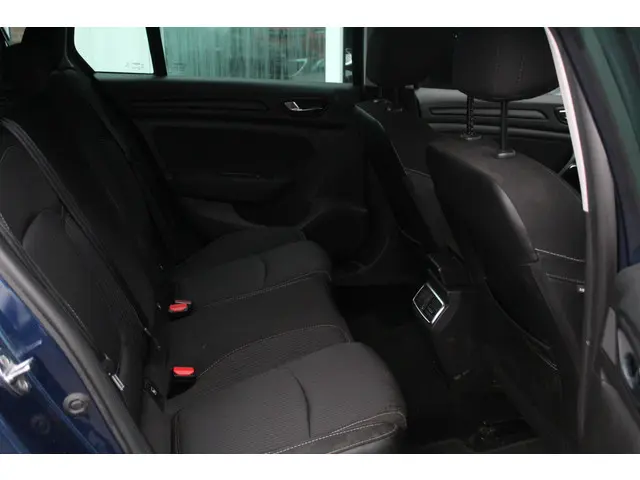 Renault Mégane Estate 1.2 TCe Limited//Navi!! 2018 Benzine 26