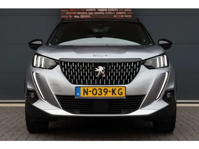 Peugeot 2008 1.2 PureTech GT Pack Aut8 | 2021 Benzine 13