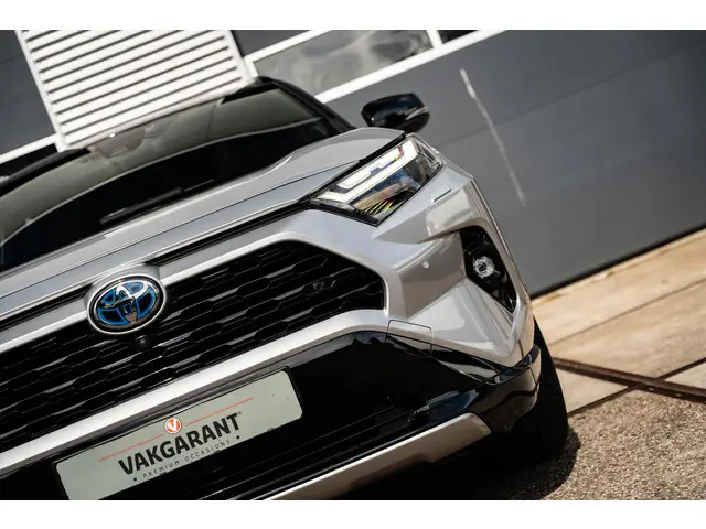 Toyota RAV4 2.5 PHEV AWD Bi-Tone 2023 Hybride Benzine 25