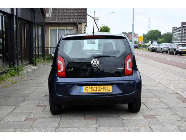 Volkswagen up! 1.0 high up! BlueMotion 2012 Benzine 14