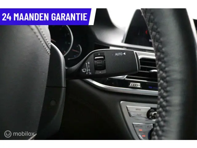 BMW 7 Serie 750Li xDrive High Executive 2015 Benzine 24