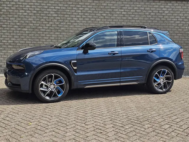 Lynk & Co 01 1.5 Pano-dak/Camera 2022 Hybride Benzine 2