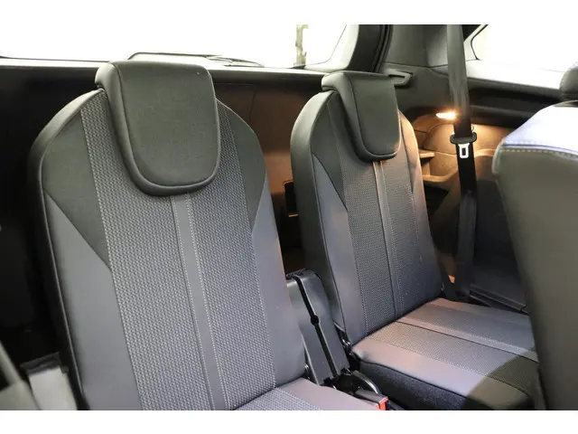 Peugeot 5008 1.2 Turbo GT 2023 Benzine 19