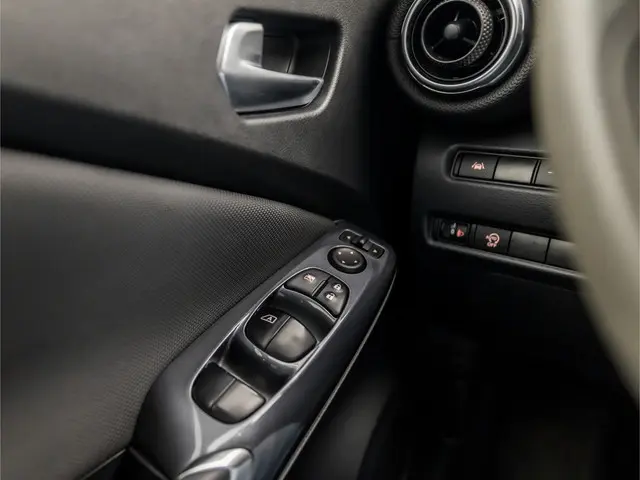 Nissan Juke 1.0 DIG-T Sport 2020 Benzine 22