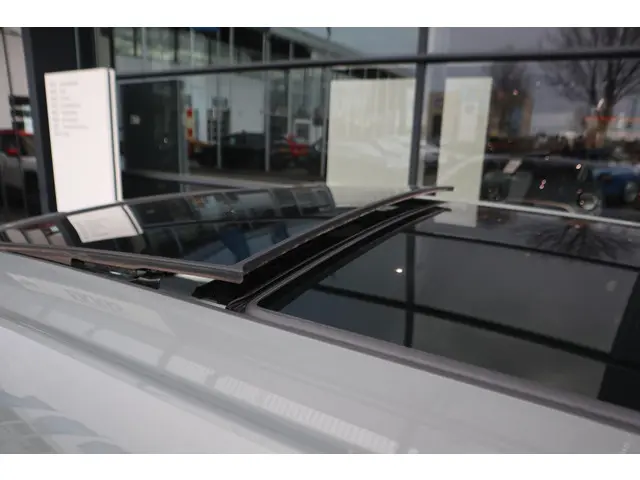 MINI 5-Deurs Cooper 2021 Benzine 14