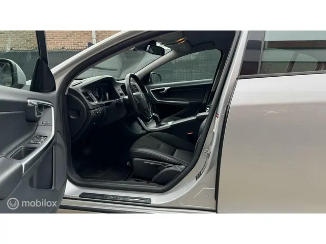 Volvo S60 Diesel Automaat Euro 6b 2016 Diesel 12