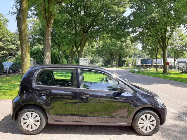 Volkswagen up! 1.0 BMT take up! Airco 5-Deurs 2017 Benzine 23