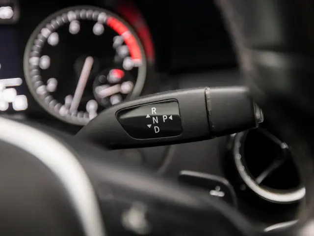 Mercedes-Benz A-Klasse 180 Black Sport 2013 Benzine 21