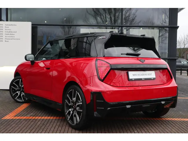 MINI 3-Deurs 3