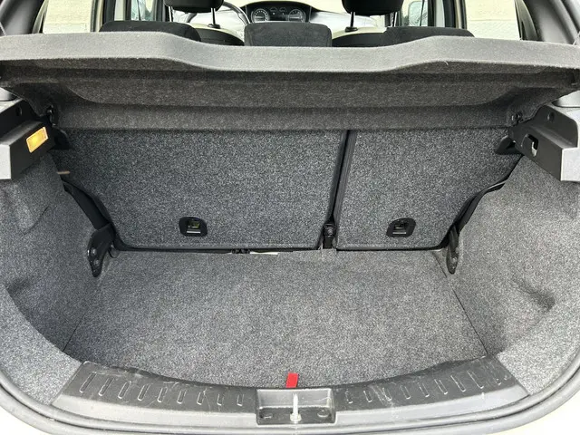 Lancia Ypsilon 0.9 TwinAir Opening Edition 2016 Benzine 9
