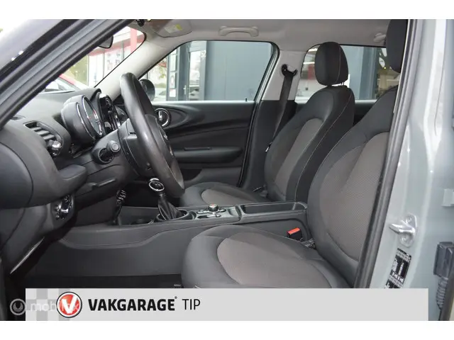 MINI Clubman 1.5 One Business 2017 Benzine 16