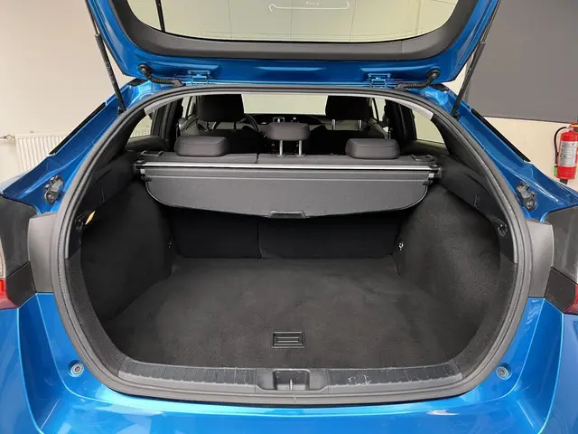 Toyota Prius 1.8 Dynamic 2019 Hybride Benzine 23