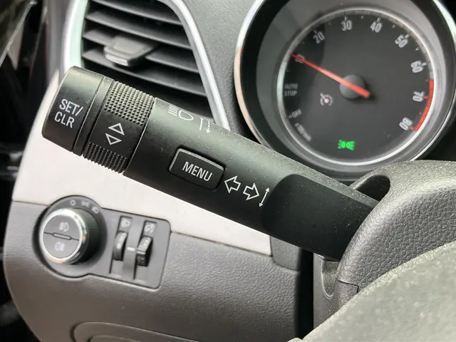 Opel Mokka 1.6 Edition 2013 Benzine 25