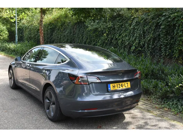Tesla Model 3 Standard RWD Plus 60 kWh 2020 Elektrisch 5