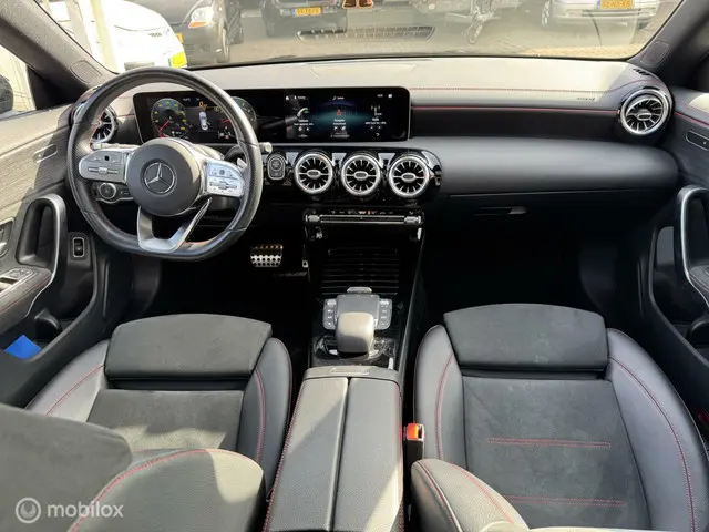 Mercedes-Benz CLA 200 Premium Plus 2020 Benzine 10