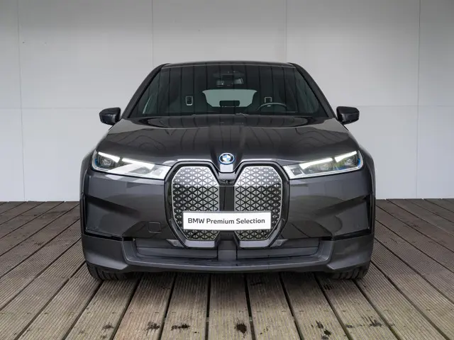 BMW iX xDrive40 2024 Elektrisch 3