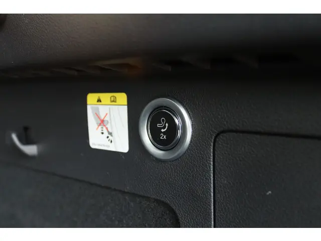 Ford Kuga 1.5 ECOBOOST TITANIUM 2020 Benzine 4