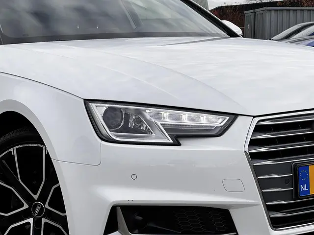 Audi A4 Avant 40 TFSI Design Pro Line Plus 2019 Benzine 6