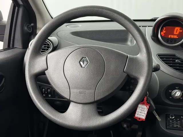Renault Twingo 1.2 16V Parisienne 2014 Benzine 29