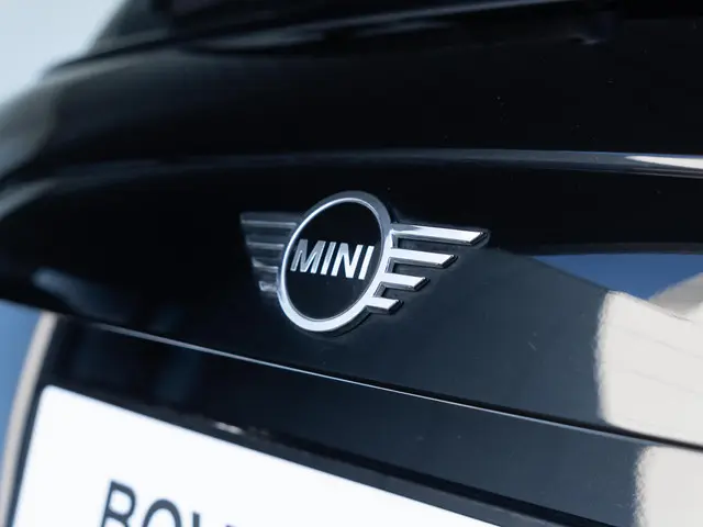 MINI 3-Deurs Cooper 2021 Benzine 18