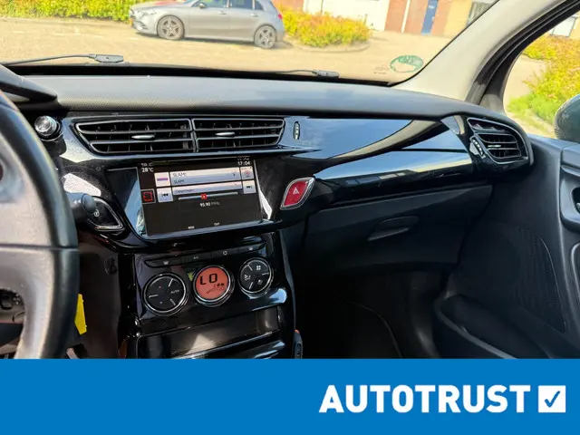 Citroën C3 1.0 PureTech Collection 2015 Benzine 14