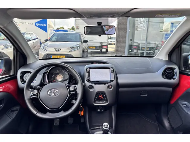 Toyota Aygo 1.0 VVT-i x-joy cabrio 2021 Benzine 27