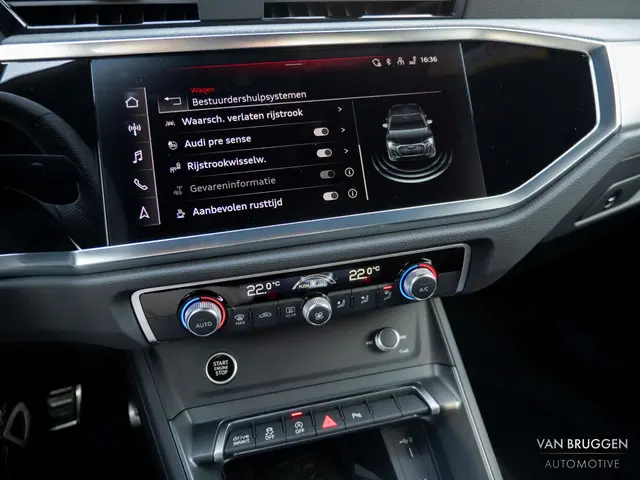 Audi Q3 Sportback 35 TFSI S-Line 2023 Benzine 32