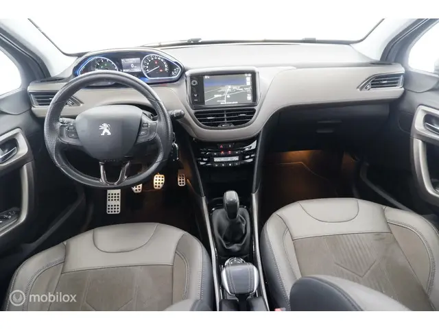 Peugeot 2008 1.6 VTi Féline trekhaak|nav|lmv17 2013 Benzine 7
