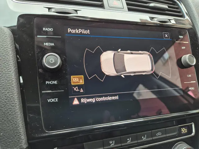 Volkswagen Golf 1.5 TSI Highline 2017 Benzine 14