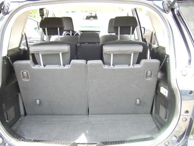 Mazda 5 1.8 TS CLIMA CRUISE 7 Pers Trekhaak 2014 Benzine 14