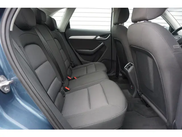 Audi Q3 1.4 TFSI CoD Adrenalin 2017 Benzine 30