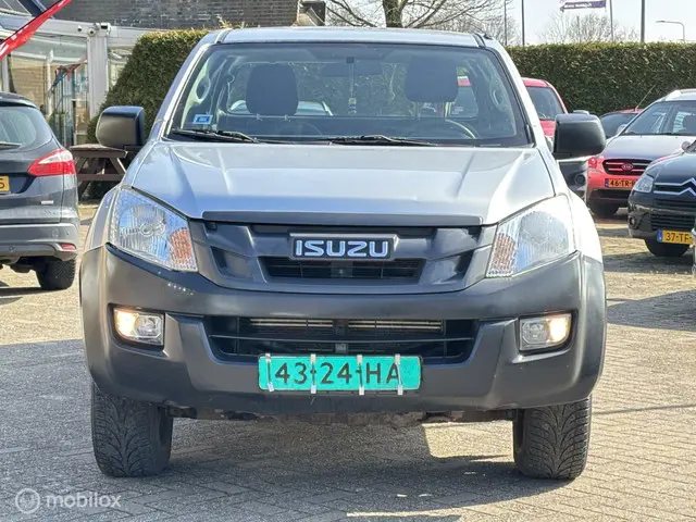 Isuzu D-Max 4x4 2.5 Double Cab LS Hi Ride 2012 Diesel 9