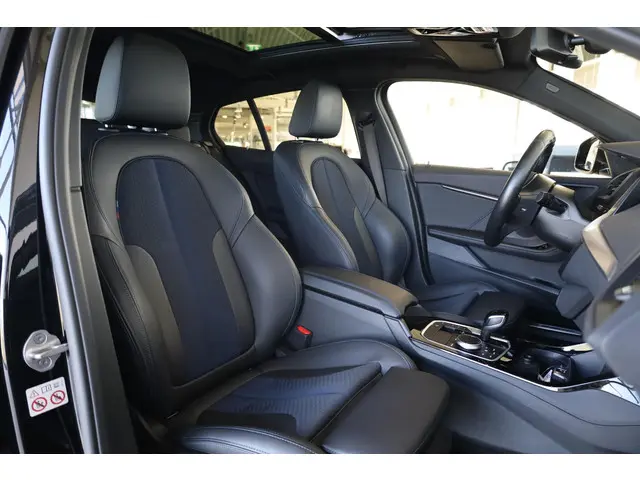 BMW 1 Serie 118i 2024 Benzine 8