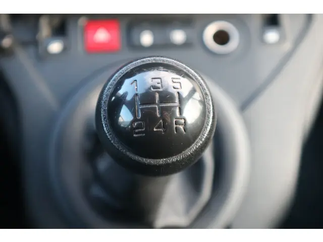 Citroën Berlingo 1.6 BlueHDI 75 Club 2018 Diesel 43