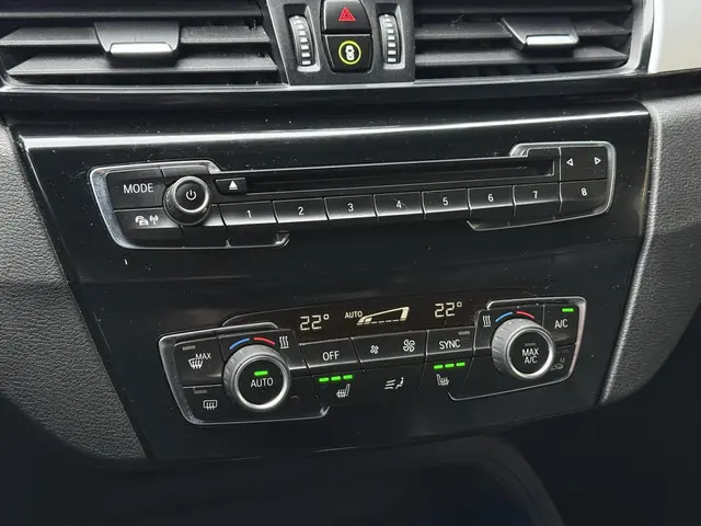 BMW X1 sDrive20i High Executive 2017 Benzine 19