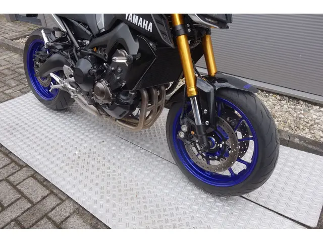 Yamaha MT 09 SP 2018 Benzine 6