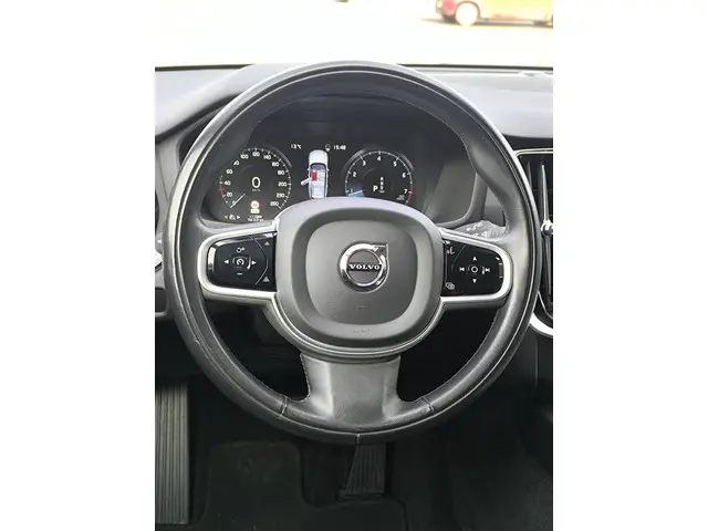 Volvo V60 2.0 B3 Momentum 2021 Hybride Benzine 23