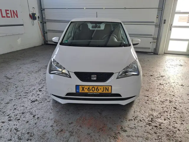 SEAT Mii 1.0 Style Chic 2013 Benzine 2